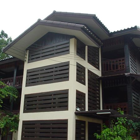 Baan Lotus Guest House พระนครศรีอยุธยา ภายนอก รูปภาพ